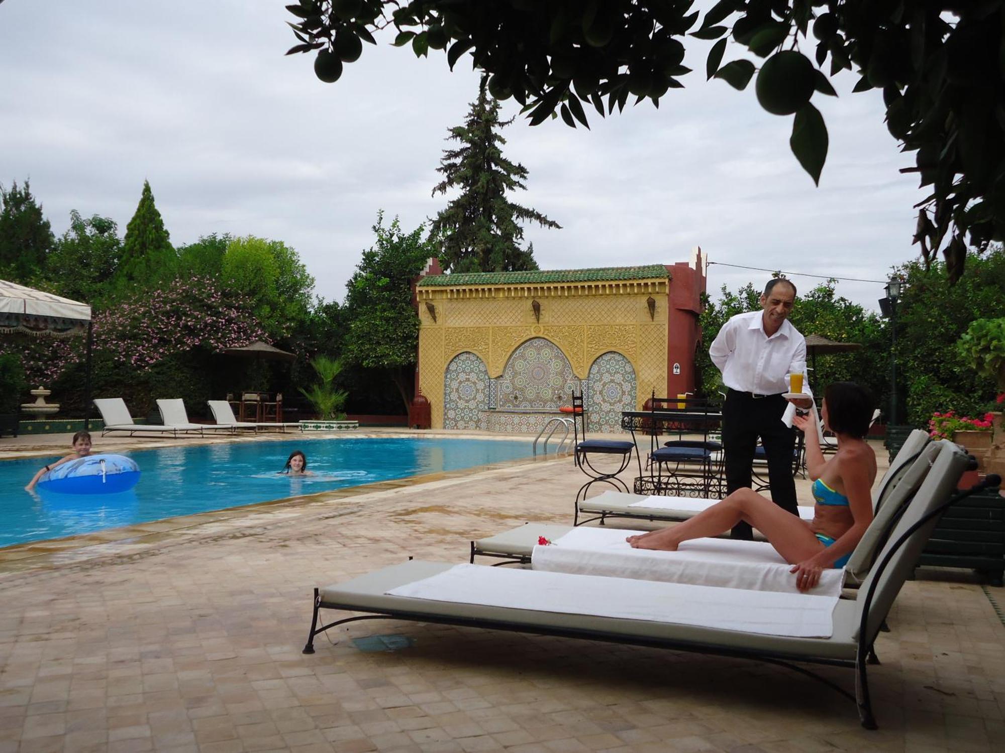 Hotel Riad L' Arganier D' Or Ait el Rhazi Bagian luar foto