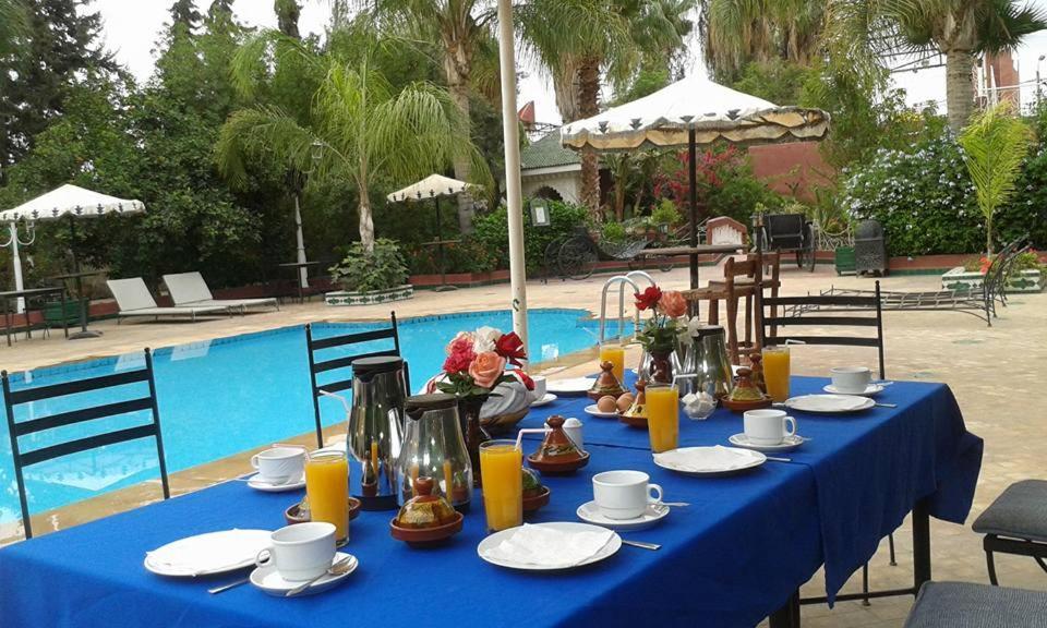 Hotel Riad L' Arganier D' Or Ait el Rhazi Bagian luar foto